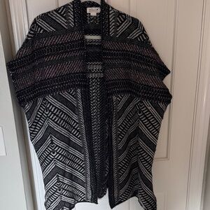Anthropologie Molly Bracken Black and White Geometric Poncho
